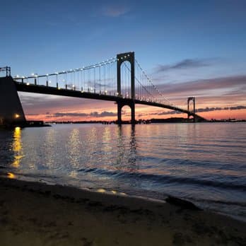 queens bridge image